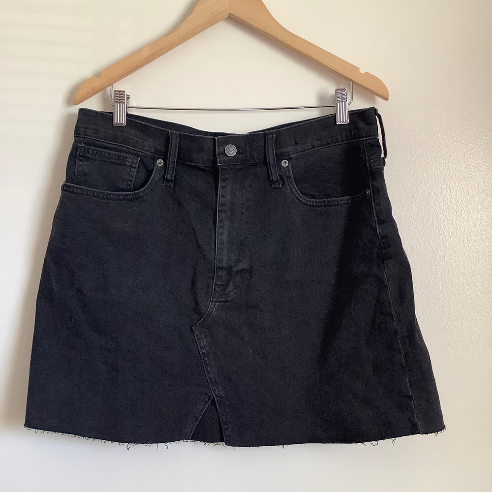 Madwell Rigid Denim A-Line Mini Skirt‎ Black Raw Hem M2228 Womens 31